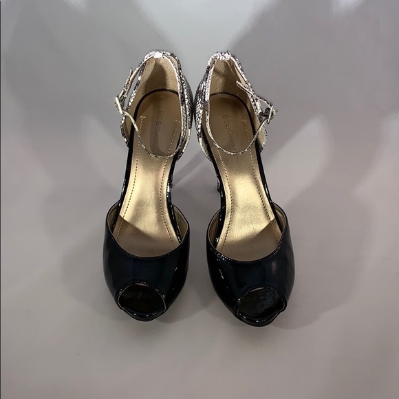BCBG 4” Heels. Size 9. Perfect condition. - Picture 3 of 3
